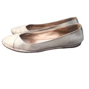 The Frye Company Ivory Leather Upper/Lining Loafers Shoes 7